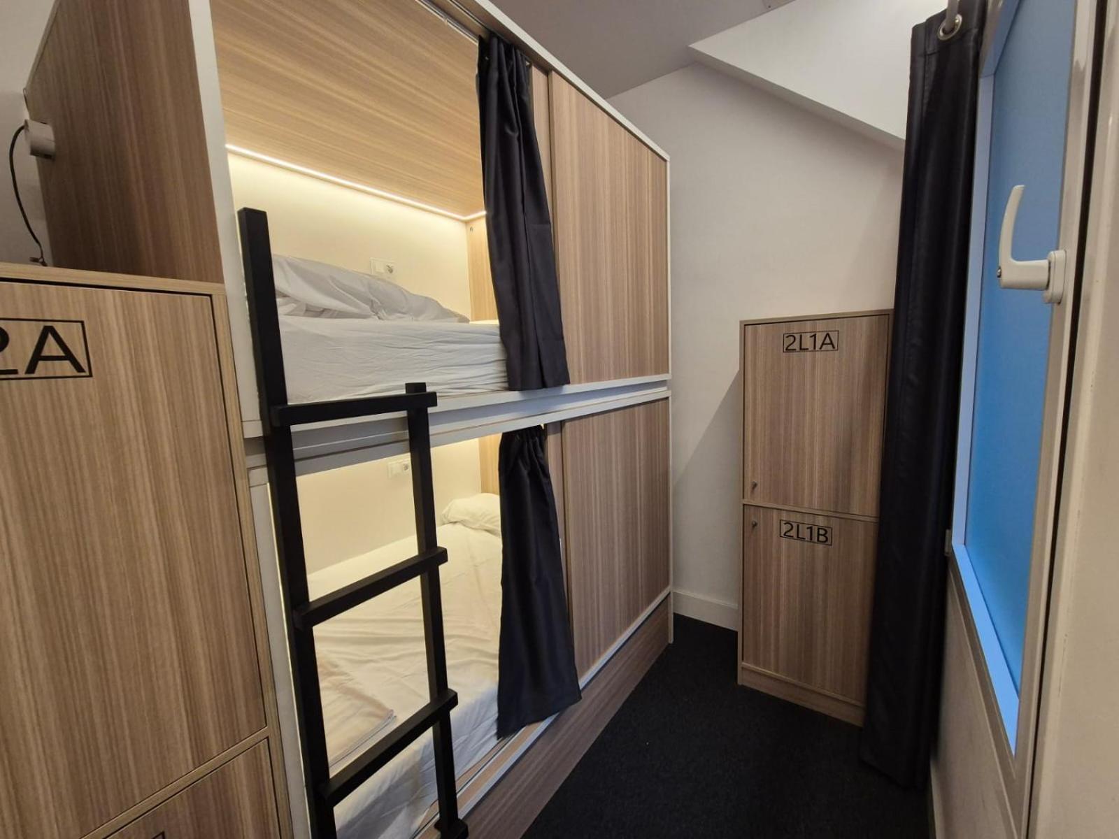 Hostel Siesta & Go Мадрид Экстерьер фото